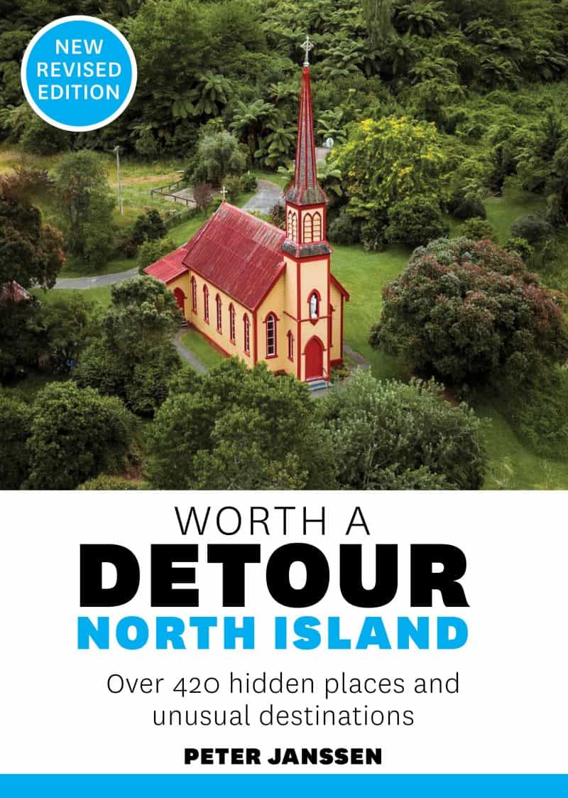 Cover art for Worth A Detour North Island (Revised Edition)